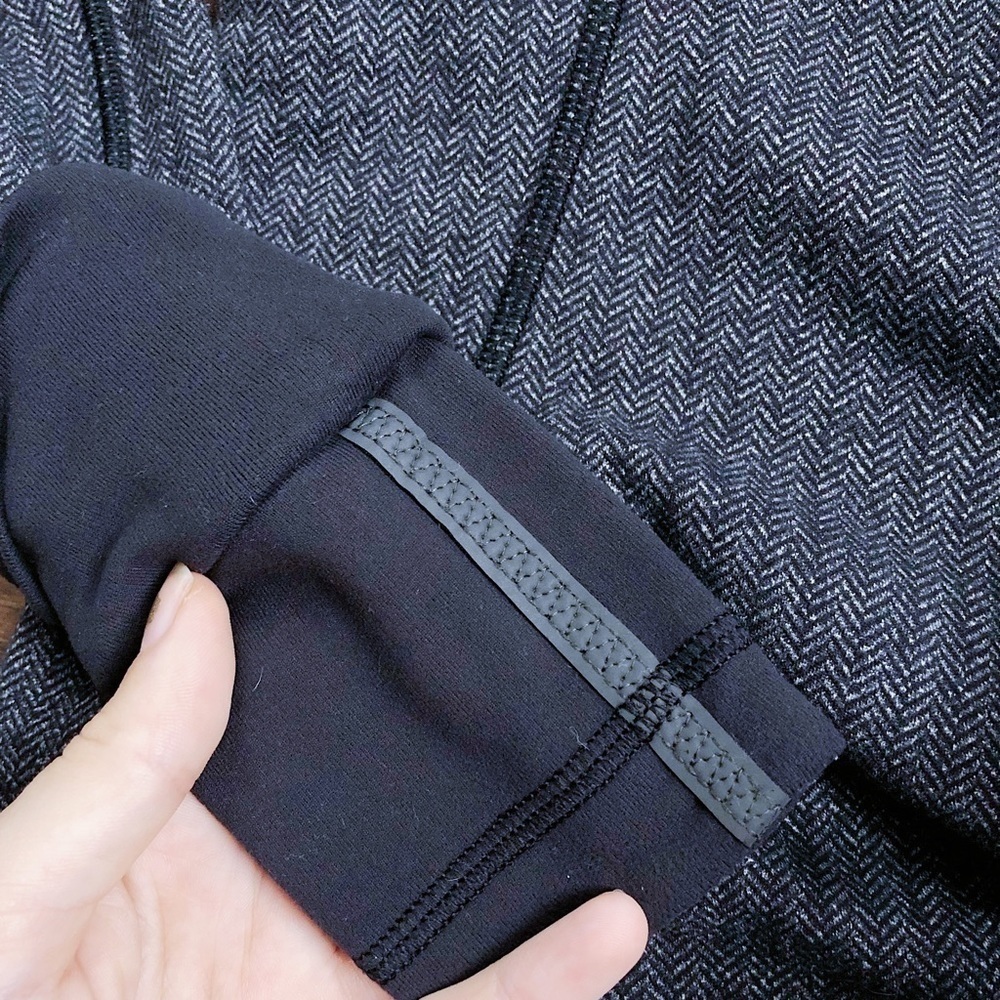 Lululemon • Think Fast Hoodie Heathered Herringbone Black chevron pullover Rulu - Picture 7 of 13